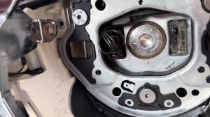 Как снять Airbag, кнопки, лепестки с руля S class W222 C217