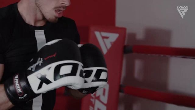 Боксерські рукавиці RDX F4 Boxing Sparring Gloves Hook & Loop смотреть онлайн