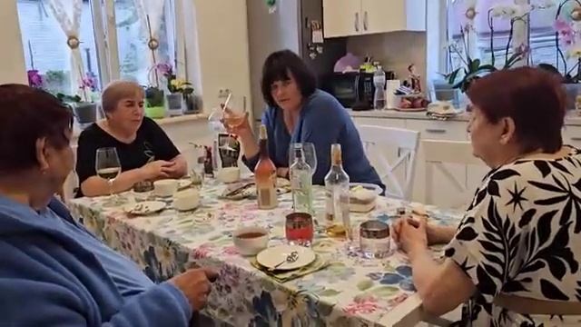 САМВЕЛ АДАМЯН, СЫТНИКИ, У НАДИ ТОРТ НЕСЛАДКИЙ.