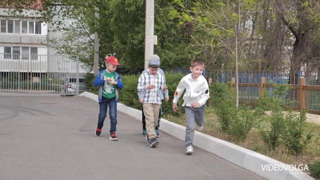 Выпусой сад №32, гуляем! смотреть онлайн