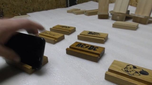 Подставки по смартфон