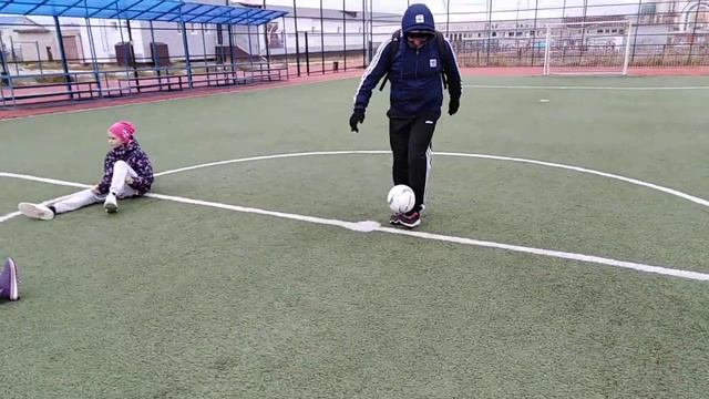 Салехард скоростное жанглирования футбольного мяча з смотреть онлайн