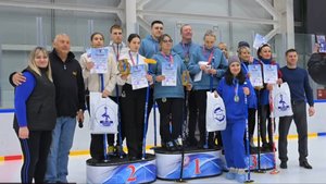 Соревнования по кёрлингу прошли в Магадане