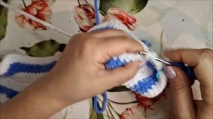 МК Дорожная подушка вязаная крючком