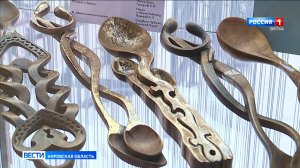 В Герценке открылась выставка деревянных ложек, собранных коллекционером из Сыктывкара