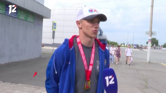 Пожар на складе / Подпольная продажа оружия / Реконструкция улиц. Новости Омска смотреть онлайн