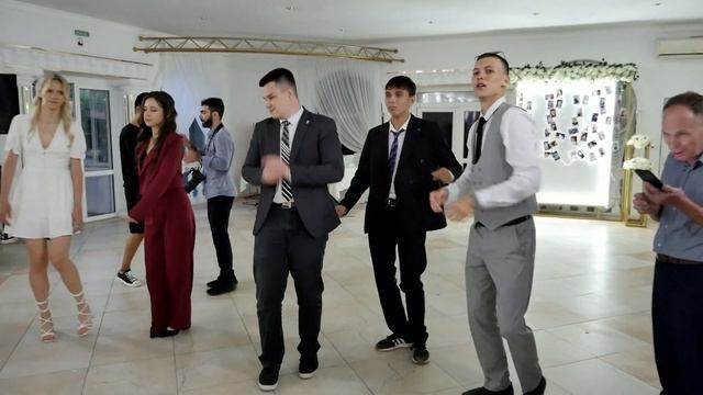 Открываю двери без ключа...ча-ча-ча-ча-ча... смотреть онлайн