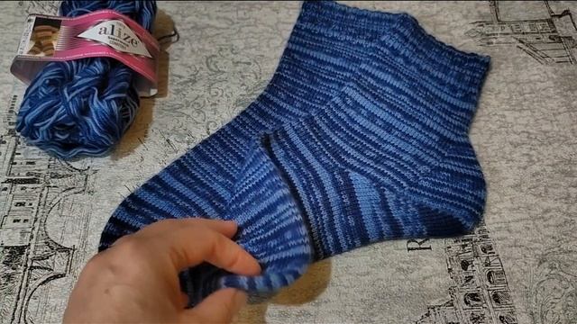 Мужские носки в апреле смотреть онлайн