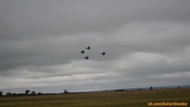 100-летие Оршанского авиационного полка, г.Бутурлиновк? смотреть онлайн