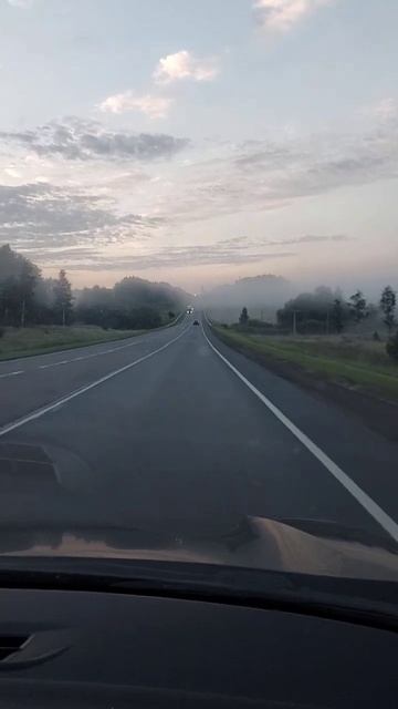 #отдых #воздух #дорога #в тумане #небо #работа #реклама #? смотреть онлайн