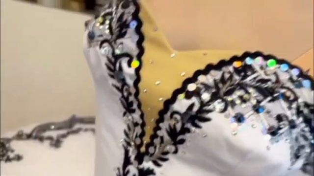 СЦЕНИЧЕСКИЙ КОСТЮМ F0132(2310) смотреть онлайн