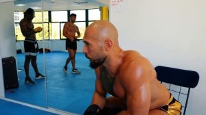 ЖЕСТКИЙ СПАРРИНГ С ТЕЙТОМ | ЭНДРЮ ТЕЙТ УЧИТ БОКСУ