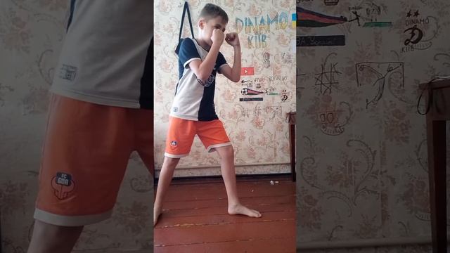 Первое правило бокса: Стойка! смотреть онлайн