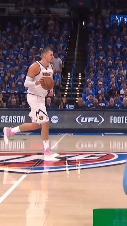 Alex Caruso is a dog!
