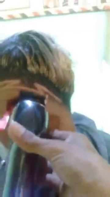 Машинка триммер для стрижки волосся та бороди з led дис? смотреть онлайн