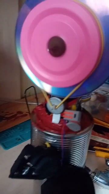 двигатель стирлинга с генератором #двигатель #физика смотреть онлайн