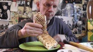 мукбанк шаурма грибная грудка свиная окрошка хлеб лимонад шмаковский