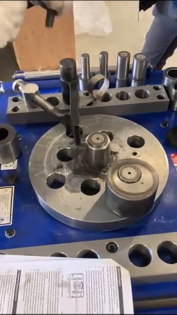 Станок для гибки арматуры Vektor GW50 с ЧПУ в работе! #станк? смотреть онлайн