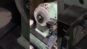 Заточной станок 3к631 новые подручники  . Я его слепила и