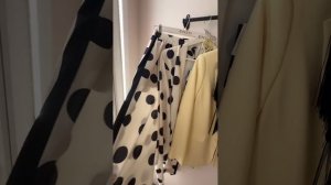 Яркие образы с костюмом в горох