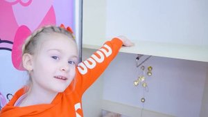 СЕКРЕТНЫЙ ДОМИК в ШКАФУ на 24 часа челлендж Полли Фаст