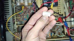 Проверка конденсаторов без выпаивания Мастеркит NM8032 ?