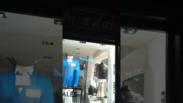 Витрины ночью... смотреть онлайн