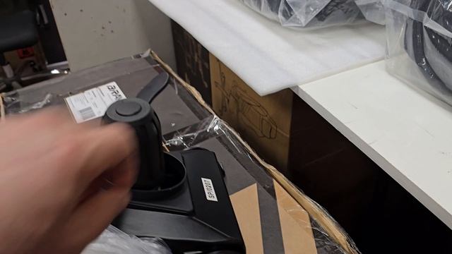 Проверка кресел перед отправкой в регионы для Сергея ? смотреть онлайн