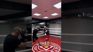 Бокс / Рабочие комбинации / Тренировка по боксу / Работ?