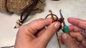 15  Вяжем  шнурок,   утяжку для сумки.