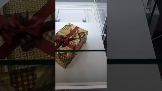 Витрина стеклянная С 111с смотреть онлайн