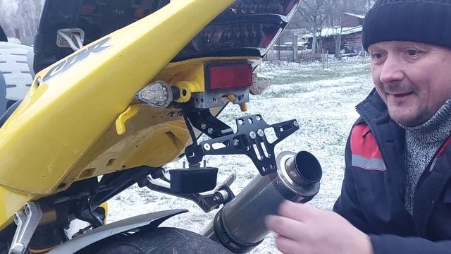 Держатель НОМЕРА на Honda CBR954RR Fireblade смотреть онлайн