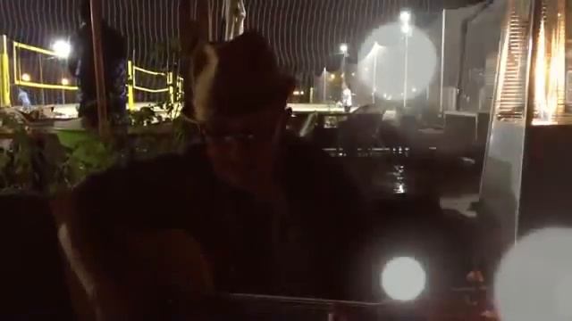 ВИА «Нашейный Мешочек» — Это за окном рассвет (Ориджиналли Бай Браво) смотреть онлайн