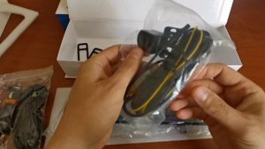 Распаковка видеорегистратора-зеркала AKITAWA RZATW1017 2024 мо?