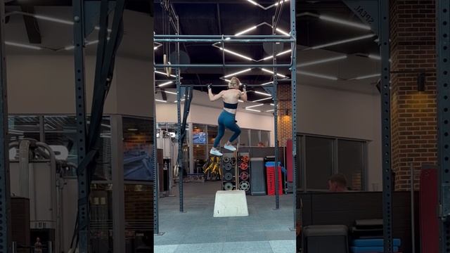 Подтягивания на турнике. Подтягивания для девушек. Тр? смотреть онлайн