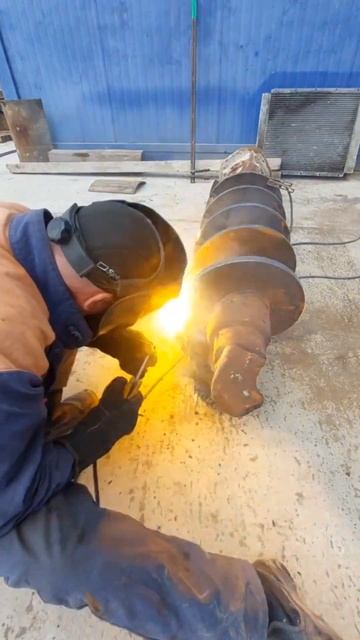 Востоновление шнека #инструмент #сварка #резак Auger restora смотреть онлайн