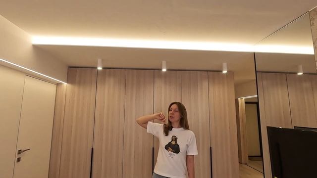 Простой и практичный интерьер для квартиры под сдачу. смотреть онлайн