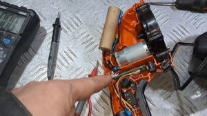 Кусторез-ножницы аккумуляторные BLACK+DECKER не заряжается