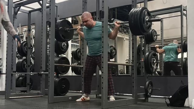 присед сумо без пояса и бинтов 215х2 2 мая 2024 пауэрлифт