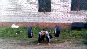 Подъём со штангой на плечах с положения лёжа