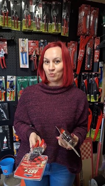 Шукаєте вдалий секатор для жіночої руки? #shortsvideo #shorts #ga смотреть онлайн