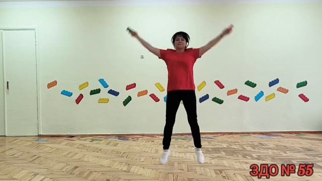  Стрибки через довгу скакалку обертаючи її назад. Ру?