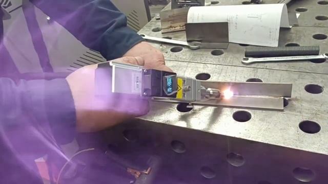 Сварка нержавейки 3 мм на лазерном станке Progress смотреть онлайн