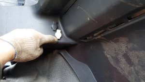 Где находится преобразователь напряжения MAN TGX