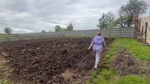 Разбил фундамент и нашел клад. Продаю за 10 млн рублей. Стройка продолжается. Жизнь простых людей.