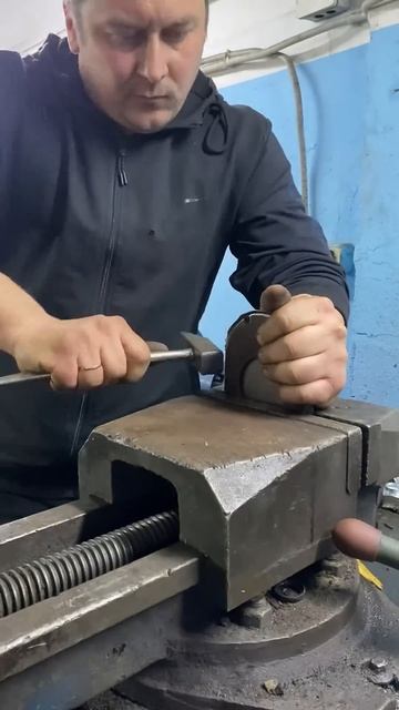 Лючок бензобака на ЛуАЗ. #автодокшатура #луаз #diy #сварк смотреть онлайн