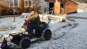 Минитрактор для уборки снега со снежным отвалом из мо?