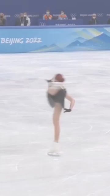 Это девочка точно не из нашей земли🔥😏🖤 смотреть онлайн