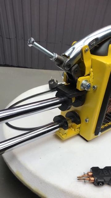 Точечная СВАРКА своими руками. КОНТАКТНАЯ сварка.#shorts смотреть онлайн