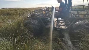 испытание цельнорамного вездехода coopter (прототип) по болоту 1